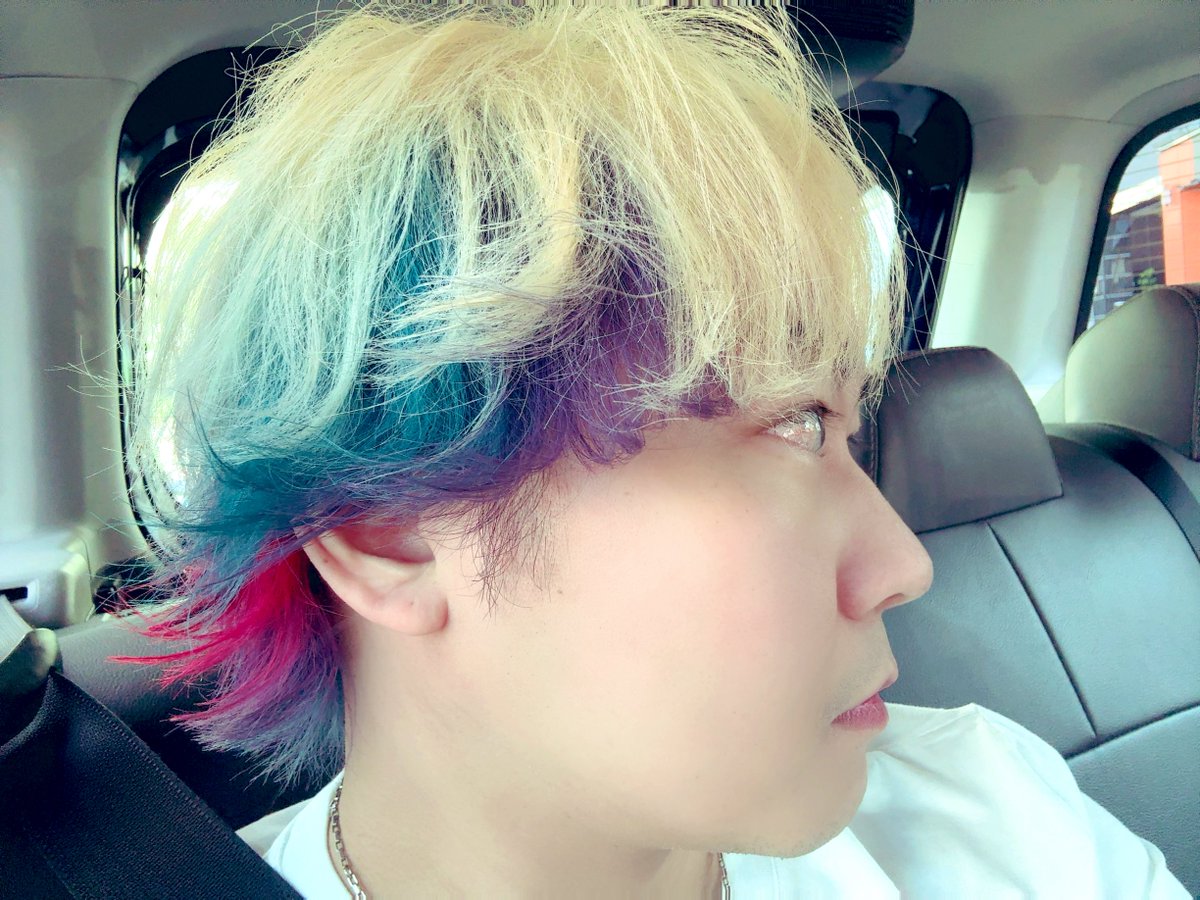 髪色がインコって言われてるから、
昨日、美容室へ行ったらさらに悪化した。

これから、
ライバーファイトクラブの撮影です😉✌️