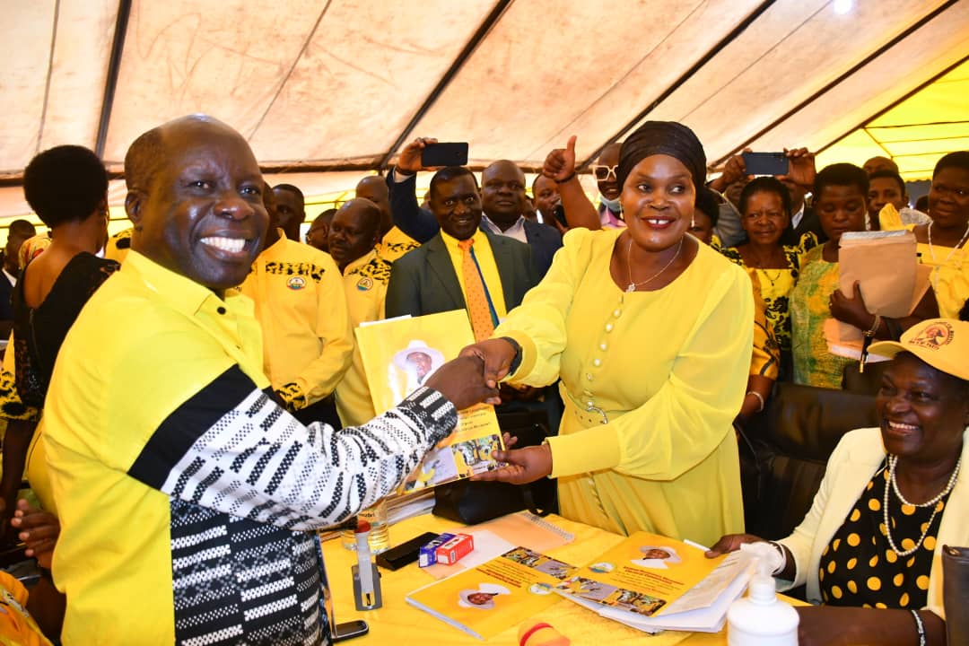 Tayari WEST TV (@tayariwesttv) on Twitter photo Rt. Hon. <a href="/Rukianakadama/">Rt Hon Rukia Nakadama 3rd Deputy Prime Minister</a>, Uganda’s Third Deputy Prime Minister and Minister without Portfolio, has been duly nominated to contest in the NRM party primaries for the Mayuge District Woman MP seat.
#TayariWestUpdates
📸Courtesy Rt. Hon. <a href="/Rukianakadama/">Rt Hon Rukia Nakadama 3rd Deputy Prime Minister</a>, Uganda’s Third Deputy Prime Minister and Minister without Portfolio, has been duly nominated to contest in the NRM party primaries for the Mayuge District Woman MP seat.
#TayariWestUpdates
📸Courtesy