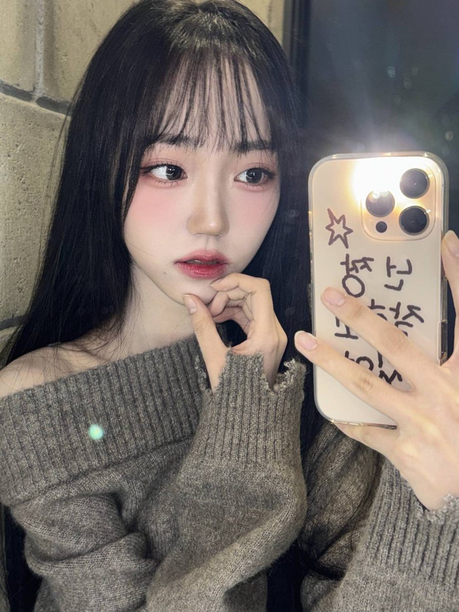 mo⁹🌺 (@onlymomo3) / X