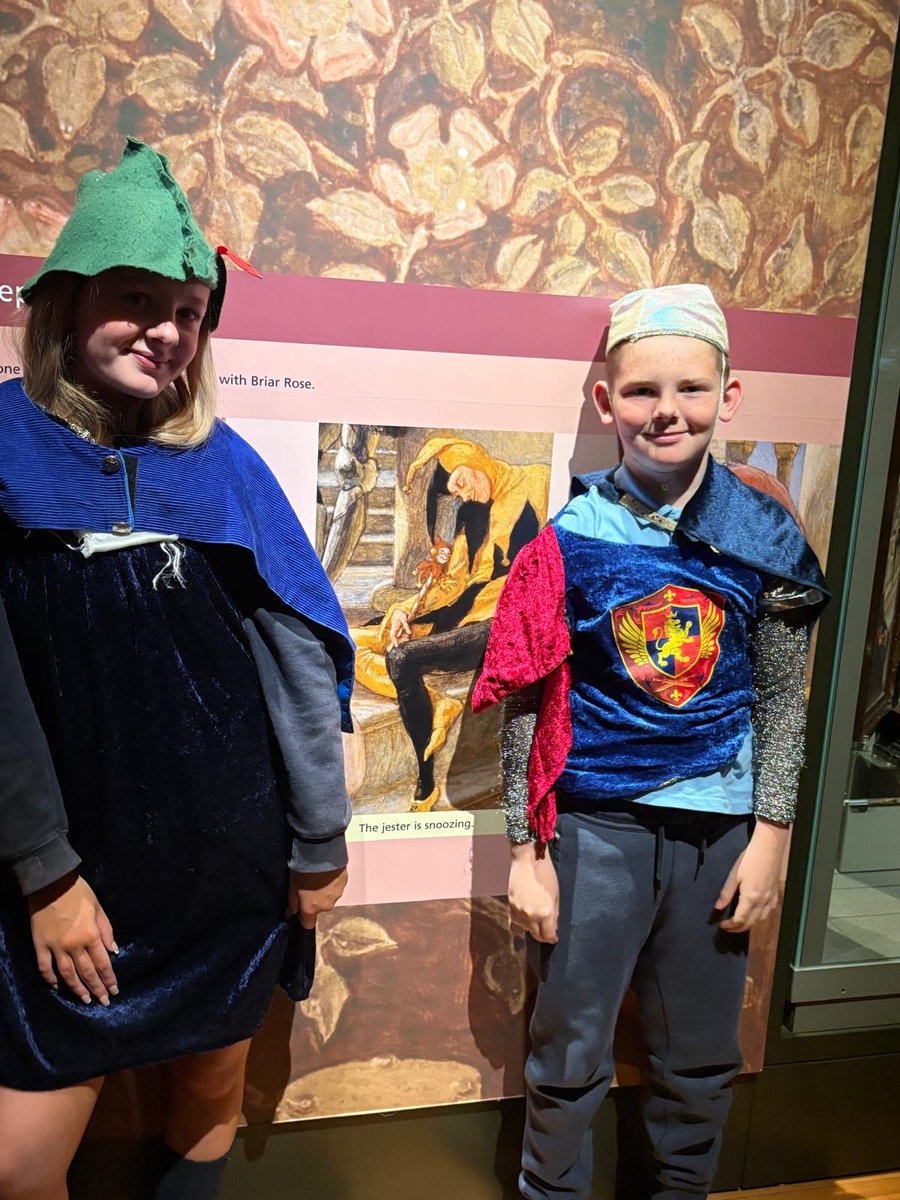 Our Kindness House Trip to Kelvingrove Art Gallery and Museum ... children are enjoying time with their friends #LivedValues