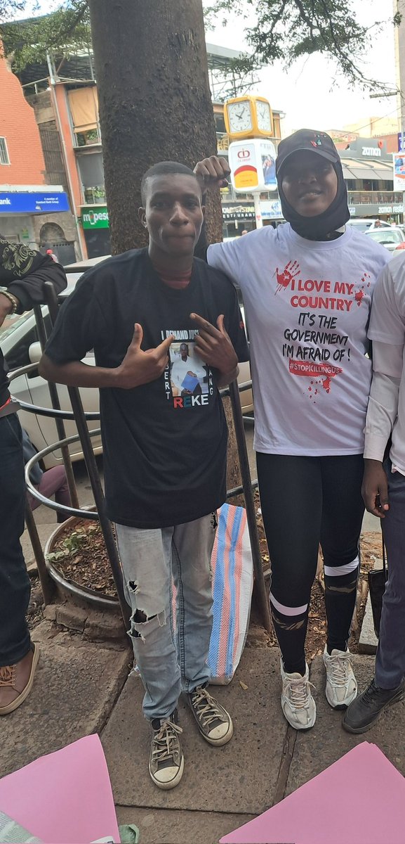 Huyu ni Delo anakaa kama ameachiliwa leo, You can get out of prison, but you can’t get the prison out of you