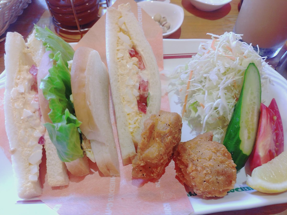 erikoHAYASHI18's tweet photo. 今日はコメダへ
ランチしてきました
クッピーラムネのシロノワールにたどり着けず…
サンドイッチでお腹いっぱいです https://t.co/vqJst7GAFJ