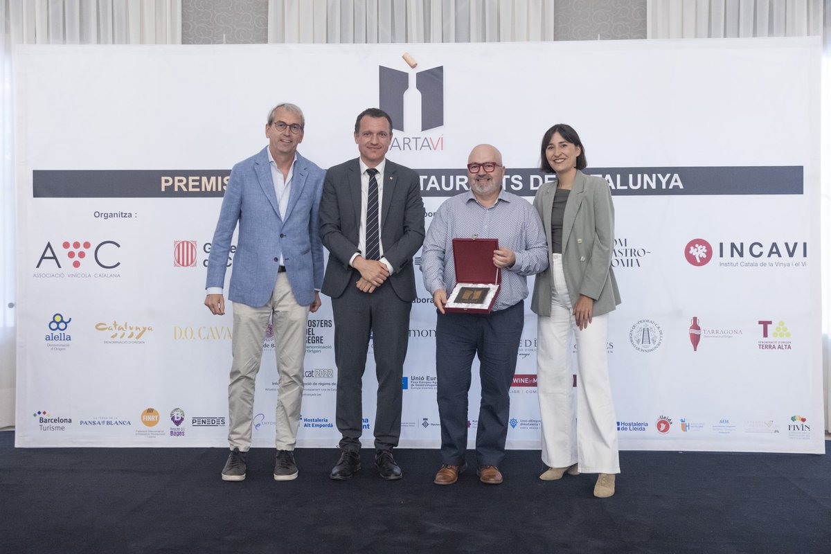 “El Vinseum ha de ser el màxim referent del vi a Catalunya”

Entrevista amb el sommelier Enric Santisteban 

cupatges.elnacional.cat/liders-canvi/9…

<a href="/vinseum/">vinseum</a> <a href="/cartavipremis/">Premis Cartavi</a> <a href="/avinicolacat/">AVC</a> 

📸 <a href="/Cordegat/">𝗰𝗼𝗿𝗱𝗲𝗴𝗮𝘁</a>