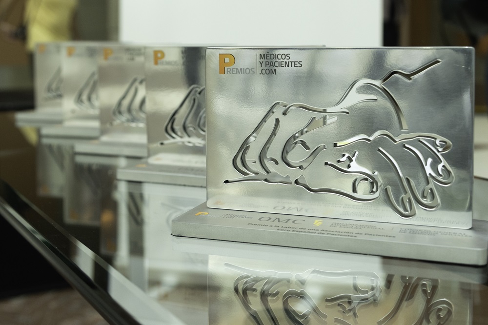 ⌛️Últimos días para presentarse a la VII edición de los Premios Médicos y Pacientes

5⃣ categorías: personalidad destacada, labor de una Institución, labor de una asociación, mejor divulgador/a científico-médico y premio a la entrega y compromiso

🗓️Fin de plazo: 31 de julio

🏆