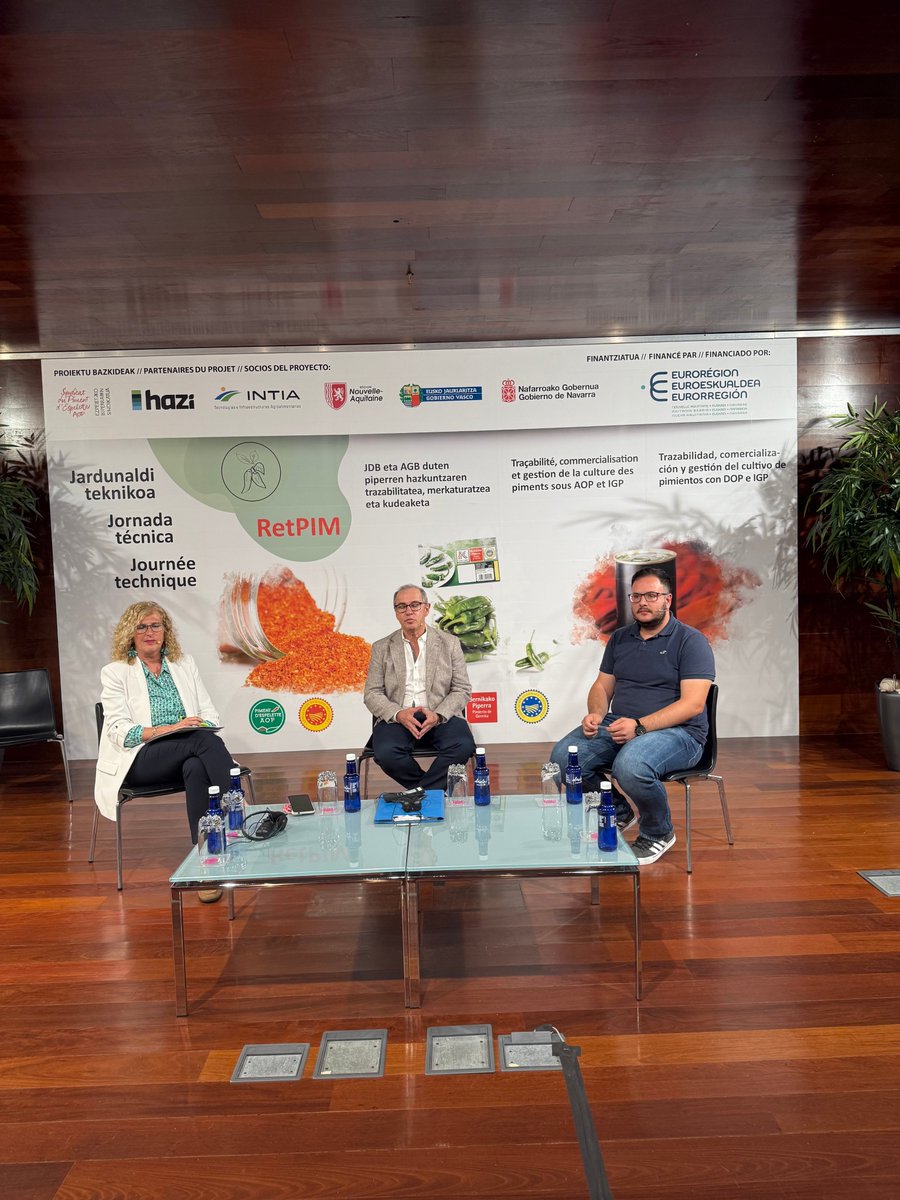 hazifundazioa's tweet photo. 🌶RETPIM proiektuko jardunaldi teknikoa Donostin
✨Akitania Berria-Euskadi-Nafarroa Euroeskualdeak jardunaldi tekniko bat bultzatu du gaur Donostian #RetPIM proiektuaren baitan, piperraren kalitate-figuren arteko lankidetza sendotzeko helburuarekin. https://t.co/XrsOgL26xS
