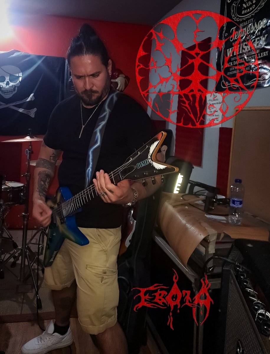 KASEY #metalguitar 

#infectados #virusmetal #metal #metallml #metaldebarcelona #metqlband #metallatino #metalespaña #metaleurope #guatemalametal