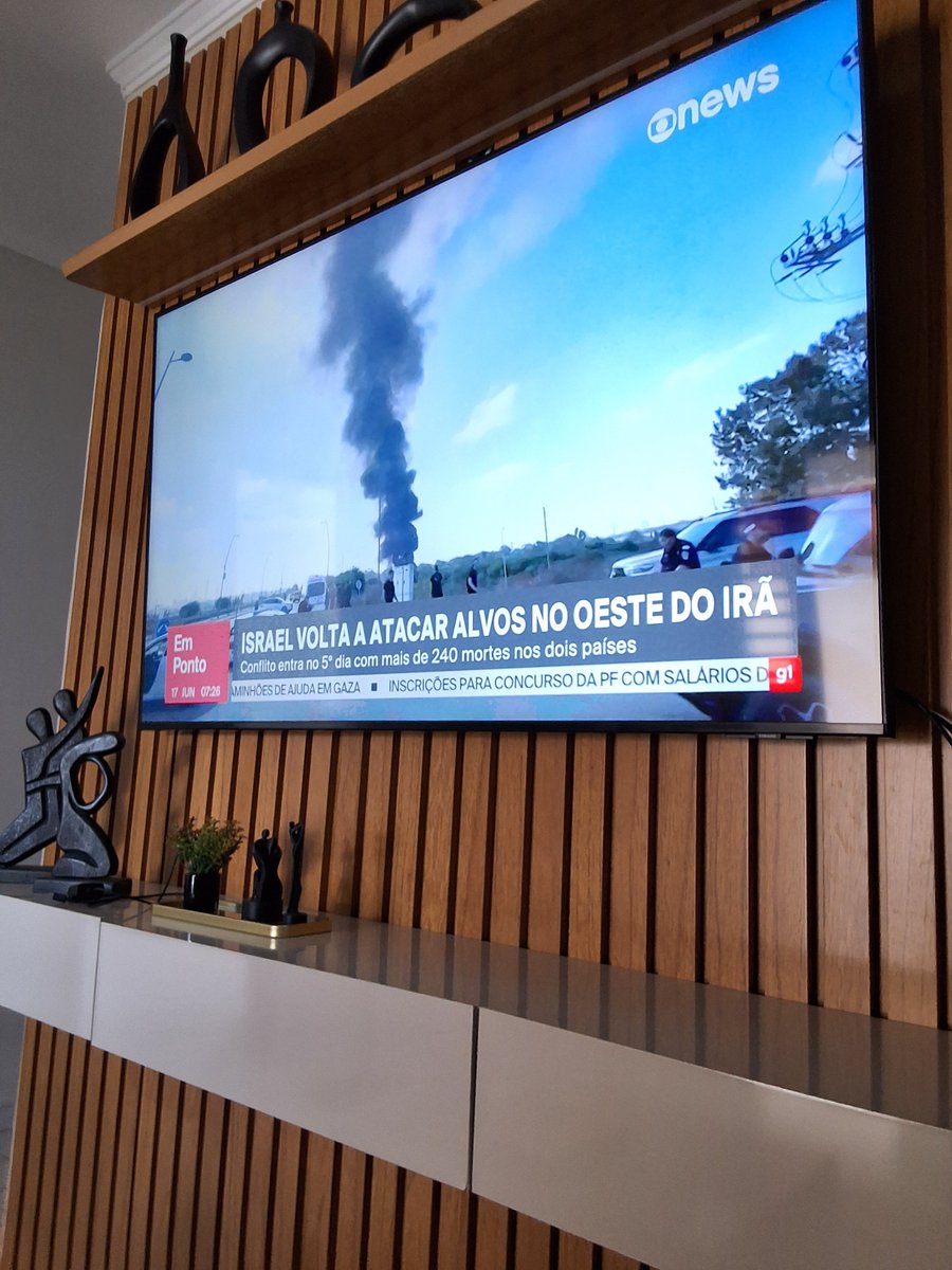 simplesmente normalizado td dia acordar com mais notícias ruins