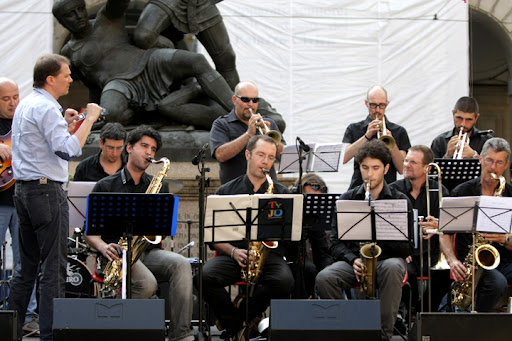 🎶 Dal 14 al 24 giugno Torino è Capitale della Musica con la 25ª Festa Europea della Musica! Concerti, bande, majorettes e tradizioni per San Giovanni. Scopri il programma 👉 comune.torino.it/sangiovanni/fe…