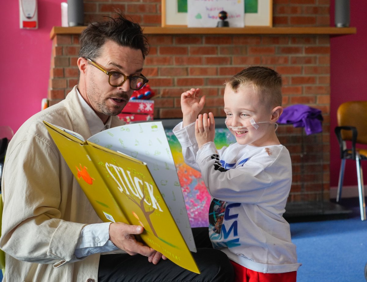 Northern Ireland Children’s Hospice (@nichildrenshosp) on Twitter photo 🖍️ We were thrilled to have <a href="/OliverJeffers/">Oliver Jeffers</a> unveil his special Crayons mural at Horizon House to launch #ChildrensHospiceWeek! 💜
He also met families, toured our Hospice, and read stories to our Little Stars 📖✨
🧡 Help us #FillEveryDayWithCare
👉 brnw.ch/21wTsA6 🖍️ We were thrilled to have <a href="/OliverJeffers/">Oliver Jeffers</a> unveil his special Crayons mural at Horizon House to launch #ChildrensHospiceWeek! 💜
He also met families, toured our Hospice, and read stories to our Little Stars 📖✨
🧡 Help us #FillEveryDayWithCare
👉 brnw.ch/21wTsA6