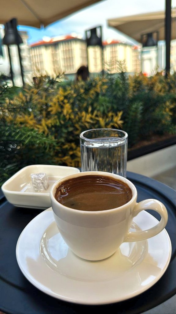 Kendi Denklemini Zorlaştıran Her Kadın Mutluluğunu Zora Sokar Bazı Şeylerin Değeri Bilinmeli O Zaman Bi Kahve ☕

#KahveAşkı #Mutlulukİçin #CoffeeLovers #Coffeetime #Love ❣ #Aşk #Onelove