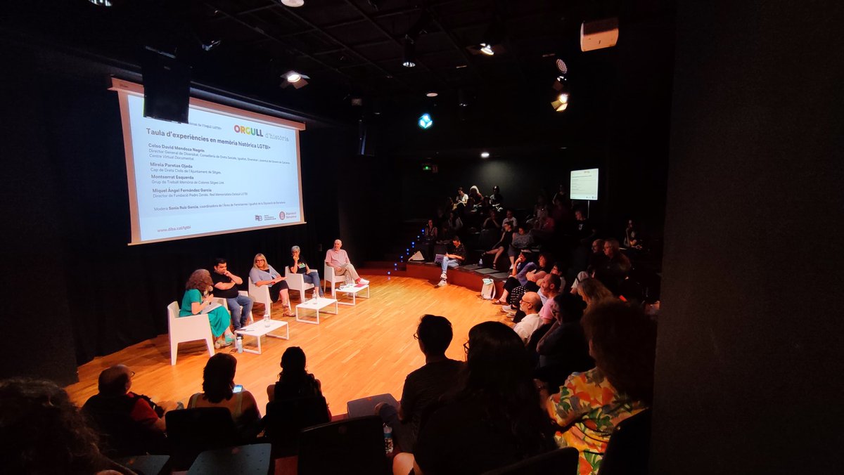 📚 Taula d’experiències en memòria històrica #LGTBI+ 🏳️‍🌈 amb Celso David Mendoza, Mireia Paretas, Montserrat Esquerda i Miquel Ángel Fernández moderada per Sonia Ruiz