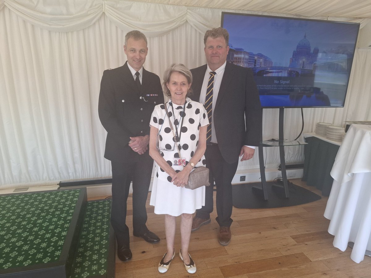 AnneCMcIntosh's tweet photo. Excellent NFU briefing on rural crime. Thank you @NFUtweets https://t.co/ODBCuNIEbq