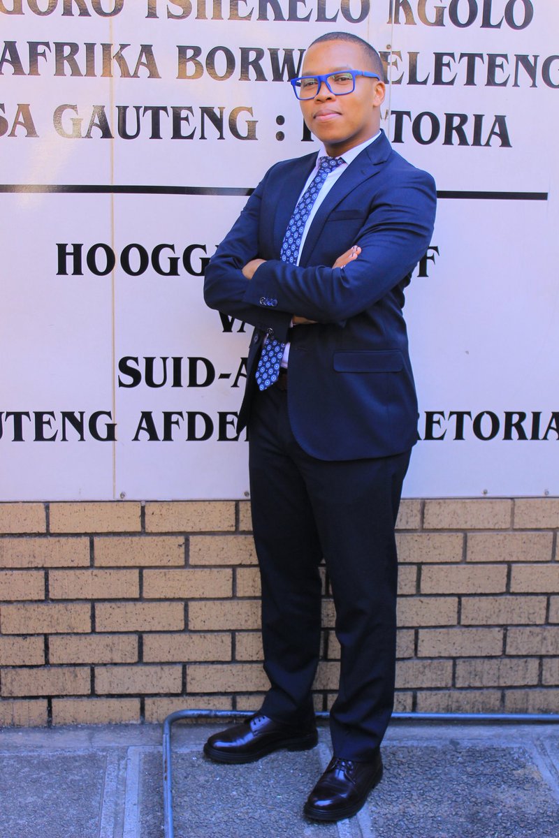 Kanyiso_kay's tweet image. An admitted Attorney of the High Court!