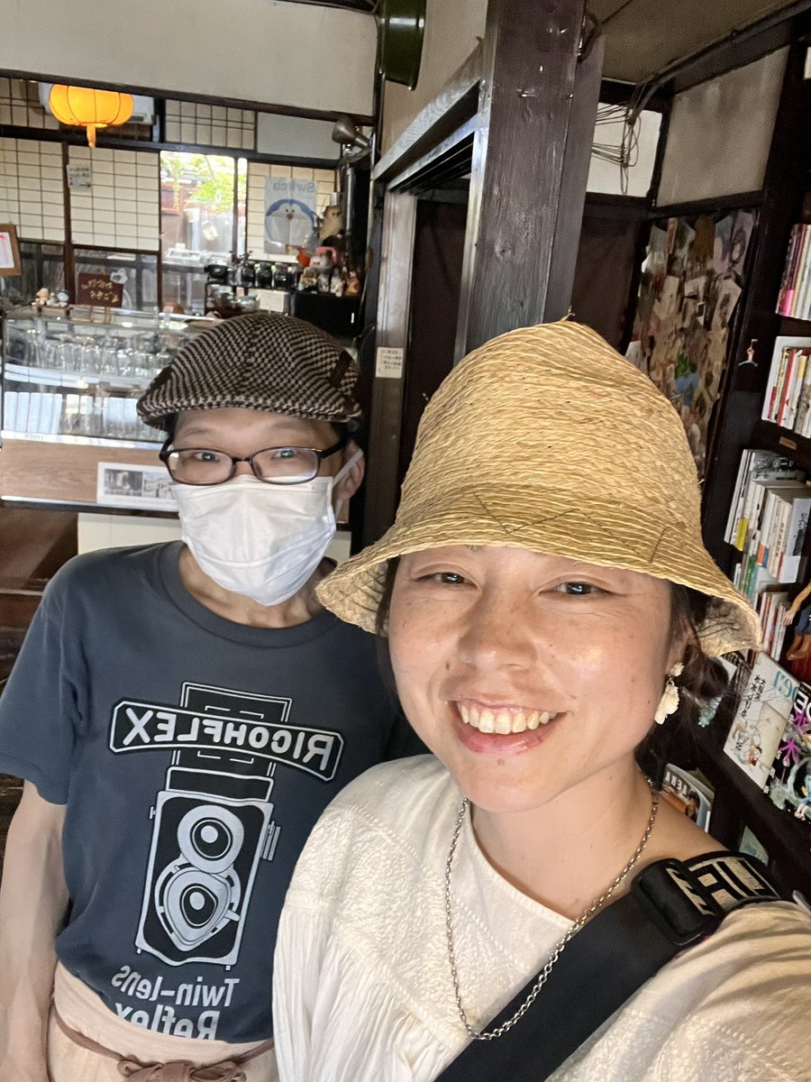 cafelifeisgood's tweet photo. ミン党がおすすめする聖地に行って来ましたぞ！関西チョコミン党フェス出来たらいいなぁ
＠cafe1001_kyoto https://t.co/Z5SEoqRuBd