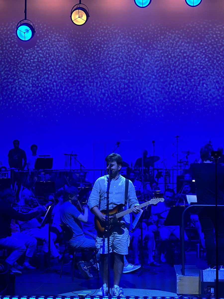La música de Dire Straits con Great Straits y la Sinfónica de Galicia se darán cita en un único concierto que tendrá lugar el próximo sábado 21 de junio en el <a href="/PalacioOpera/">Palacio de la Ópera</a> 
Entradas disponibles en bit.ly/direstraitssin…