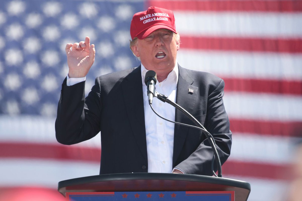 Giorno dopo giorno, minuto dopo minuto si capisce sempre di più che Donald Trump non ha il controllo degli eventi che accadono sullo scacchiere mondiale. Ma non poteva essere altrimenti in una congiuntura come questa, in cui il punto più basso della parobola del declino americano