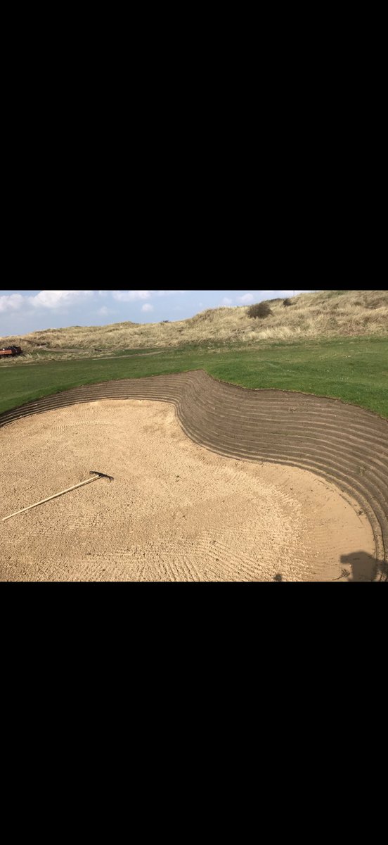 migsy84's tweet photo. @johnmac150 While 8s new bunker is one of the better ones, I can now hit the green out of it comfortably. It’s not the hazard it once was. It’s a short hole, iron off the tee, the defence was the bunkers making you lay back. 

Picture is of the same bunker in 2017 looking pristine. https://t.co/mHFeZzLGHs