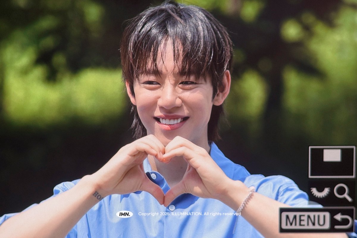 Illumin_628's tweet photo. 250617 더쇼 미팬
#BAP #대현 #JUNGDAEHYUN #STAY

정대현 파이팅 ✊🩵🩷 https://t.co/yzNJaYl5lo