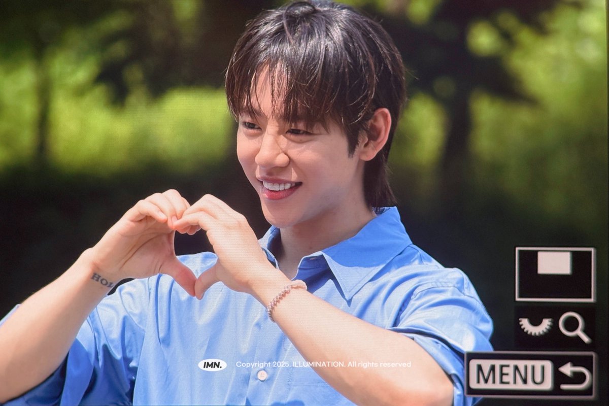 Illumin_628's tweet photo. 250617 더쇼 미팬
#BAP #대현 #JUNGDAEHYUN #STAY

정대현 파이팅 ✊🩵🩷 https://t.co/yzNJaYl5lo