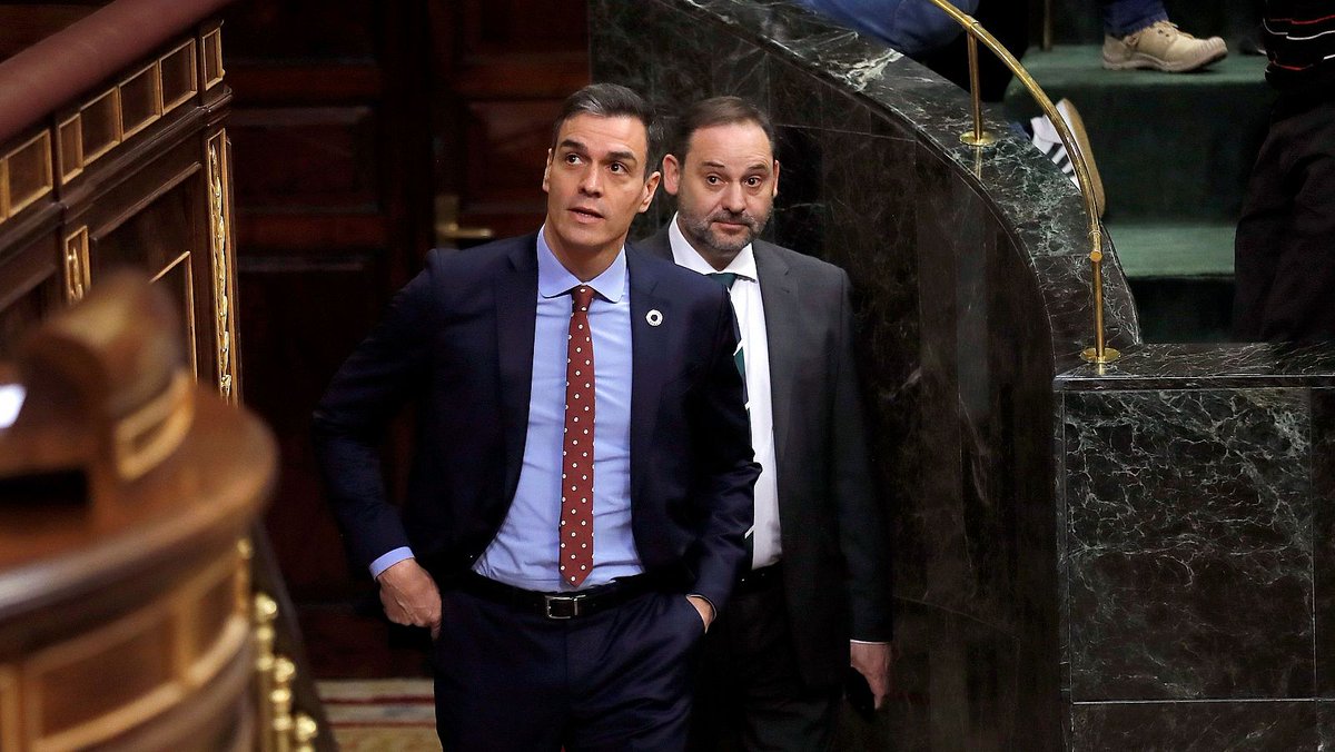 #Últimahora 🔴 La UCO dispone de conversaciones privadas entre Sánchez y Ábalos que comprometerían al presidente del Gobierno.

Según <a href="/voz_populi/">Vozpópuli</a>, los mensajes que posee el Instituto Armado «chocarían» con la condena del líder del Ejecutivo a las grabaciones de la trama Koldo.