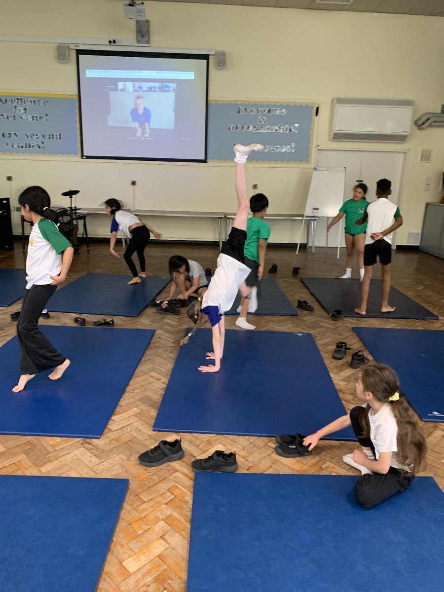 The William Hogarth School tweet media