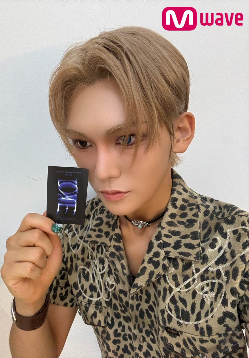 Mwave shop] [I ONE] introduced by #XLOV 💜 Album containing XLOV's