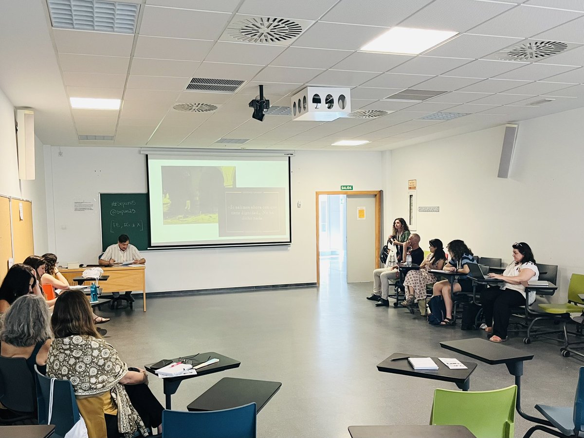 Ayer en Sevilla en el <a href="/sepcon25/">SEPCON25</a> participando en el simposio organizando por <a href="/CCyPE_UCM/">Cultura Cívica y Políticas Educativas (grupo UCM)</a>. Buena sesión para hablar de tiempos y espacios para la educación, y también sobre la formación de maestros/as en perspectiva histórica.