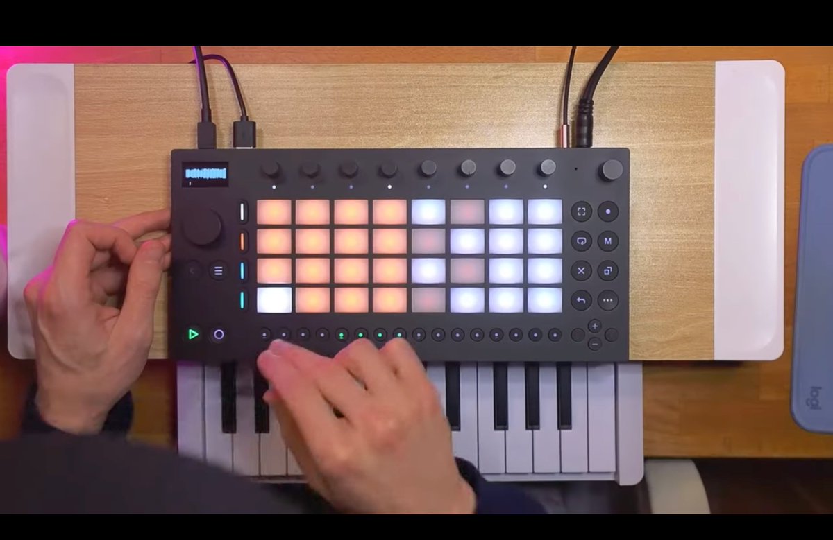 Move 1.5パブリックベータ版が公開中🙌🏻🔥スライスモード、MIDIの同時入出力、Live 12.2にも搭載の新しいAuto Filter、USB‑C対応など、今までで最大のアップデートといえます💡詳しくはLow Heat Beatsがわかりやすく見せてくれているので、チェックしてみてください！