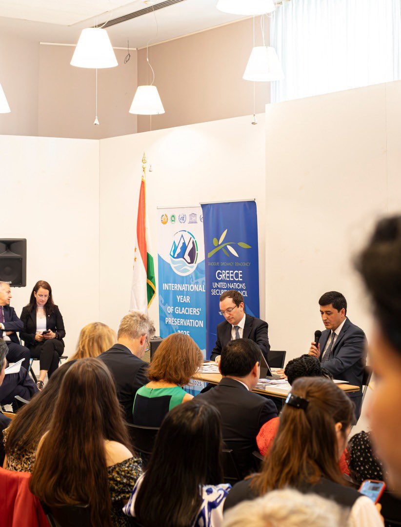 tajnature's tweet image. 🇹🇯🇪🇺 Dushanbe Glacier Conference outcomes presented in Brussels!

CEP’s Chairman and European leaders discussed Tajikistan’s initiatives on water, climate, and glacier preservation — launching a “New Process” for action. 🌍❄

#ClimateAction #GlacierProtection #TajikistanEU