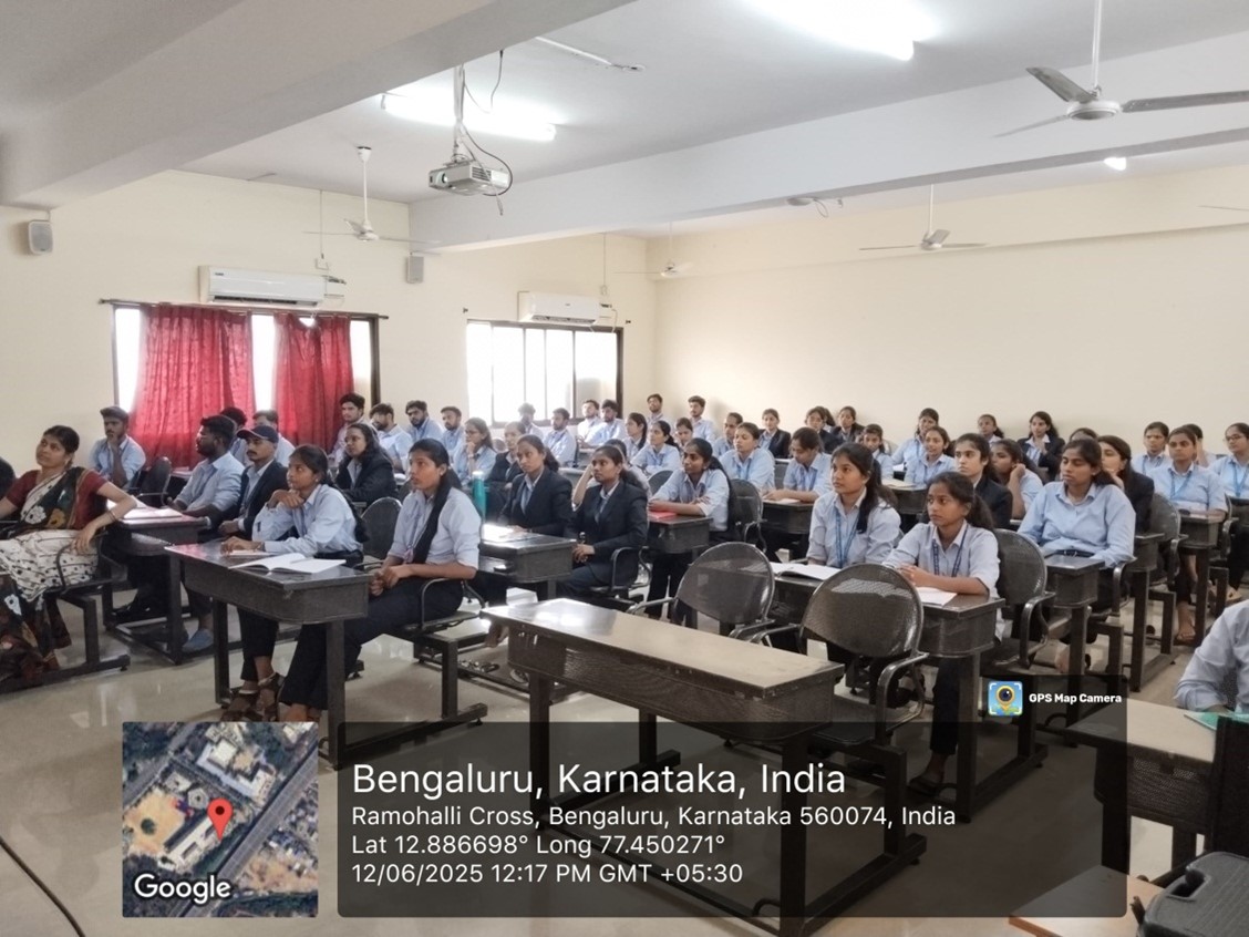 rrceblr's tweet image. 📸✨ “Data Analytics using Python” Workshop by #MCAatRRCE was a grand success!
📅 12th June 2025 | 🎤 Ms. Roopa H. M., RNSIT
🧠 Hands-on with real-time datasets & Python tools.
🚀 Empowering future-ready tech skills!
#RRCE #PythonWorkshop #DataScience