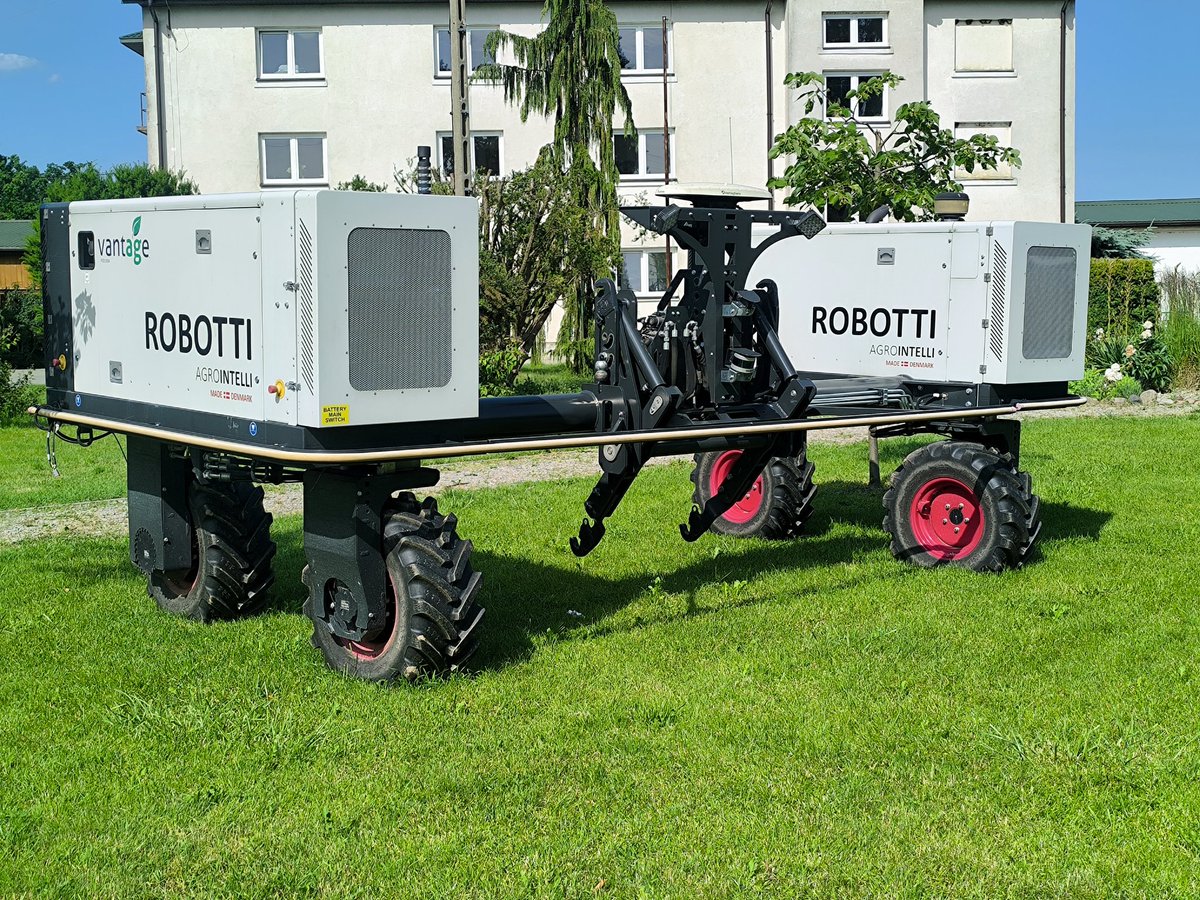 Hej <a href="/iung_pib/">Instytut Uprawy Nawożenia i Gleboznawstwa - PIB</a> , ja wam powiem, że jestem w szoku. Naprawdę w szoku. Róbcie masę rzeczy i robicie to dobrze.   
Jeśli ktoś będzie w Puławach polecam odwiedzić muzeum Czartoryskich i przepiękny park którym administruje Instytut. Ale szczególnie polecam wizytę w gospodarstwie Kępa-