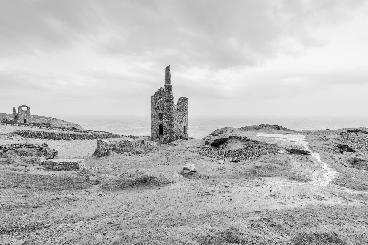DewiLewis's tweet image. Launching today - Near Dark - a new book by Chris Dorley-Brown - mailchi.mp/dewilewispubli…