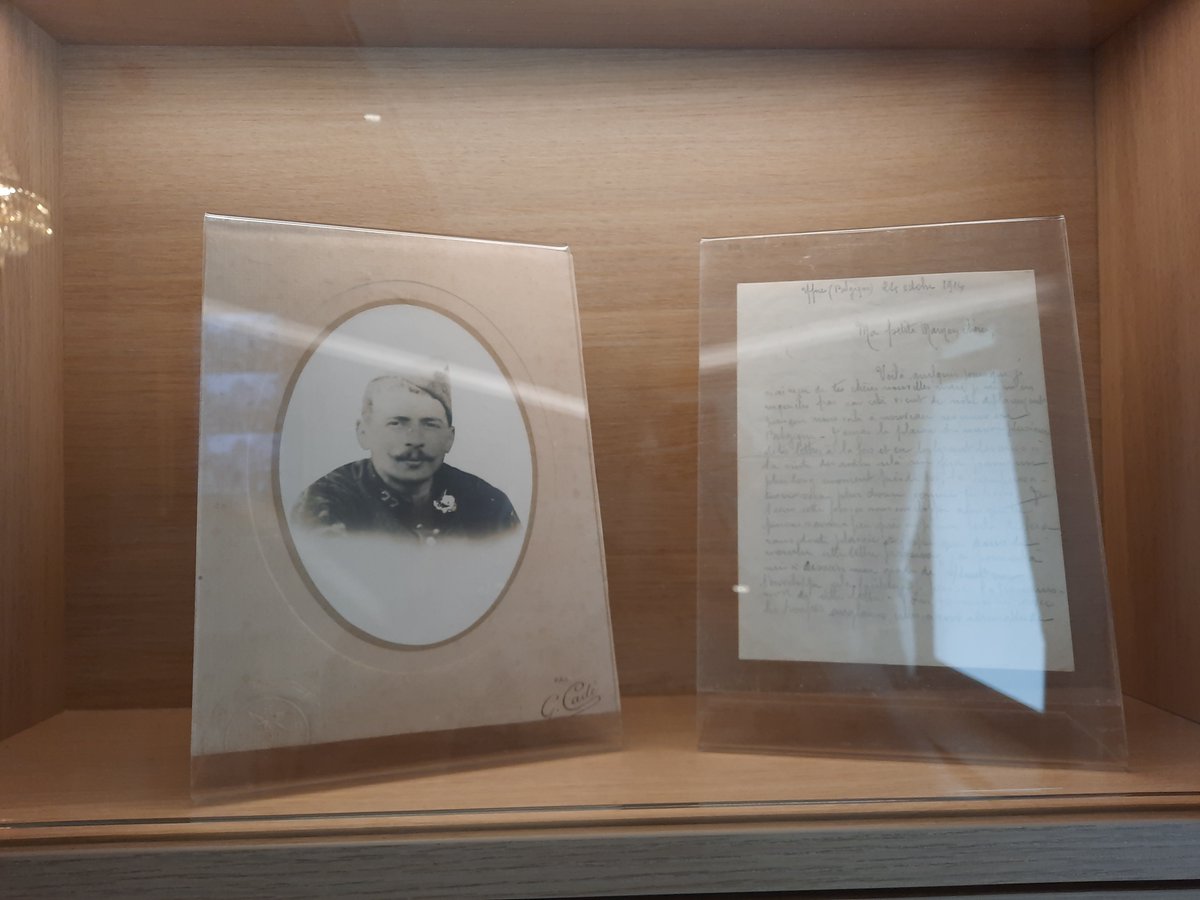 MMP1917's tweet image. In the renewed museum, you'll encounter personal stories of soldiers. Martial Yves Delon's story is one of them. He completed his military service with the 77ème régiment d'infanterie. In November 1914 he received a fatal wound to his head from a shell burst - near Nieuwemolen.
