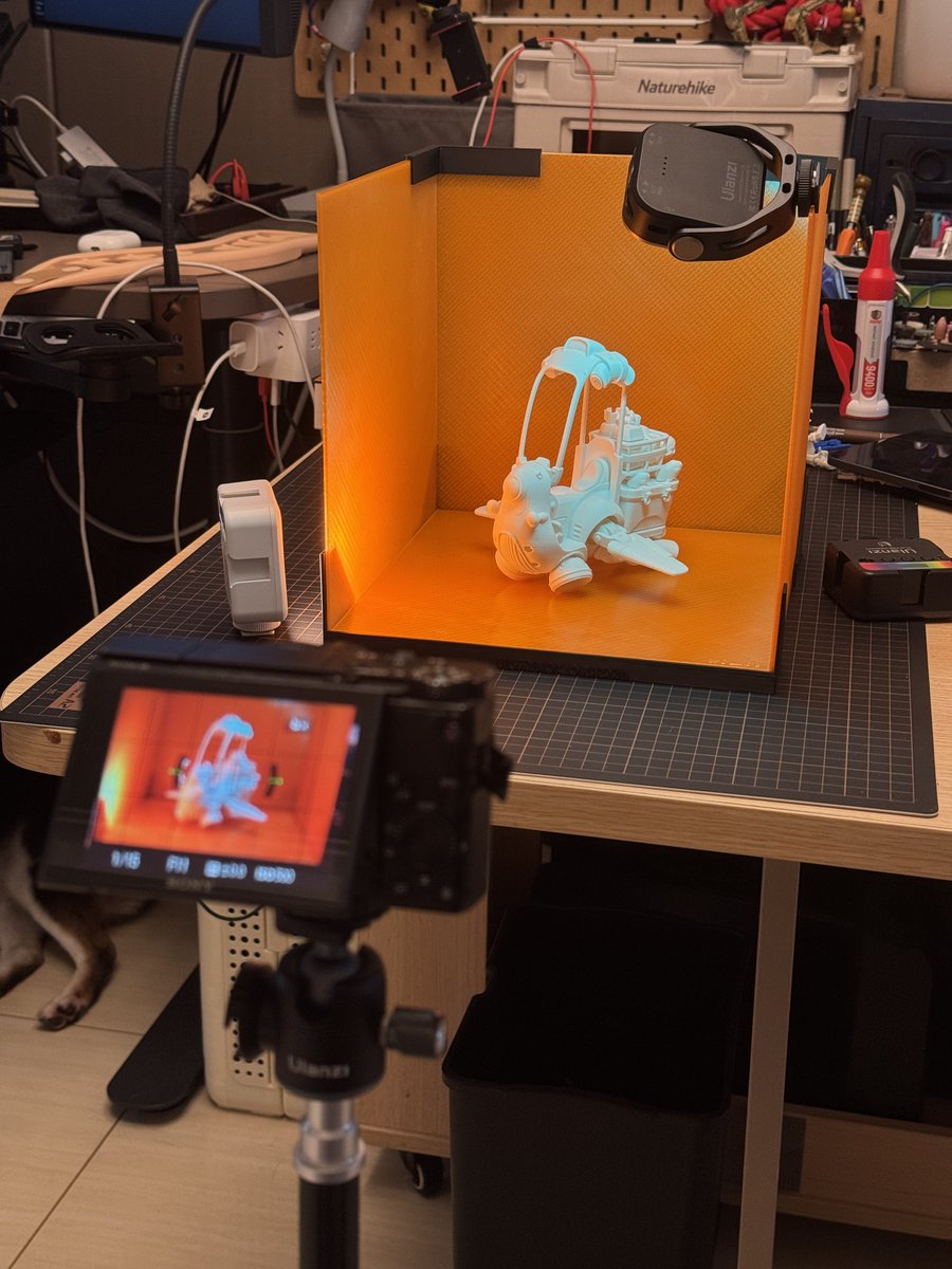crazyjn87's tweet photo. My camera box is share on makeworld now @BambulabGlobal #3dprint #3dprinter #toyphoto #productphotographer #photograpy #photo #bambulabs #makeworld https://t.co/cFiFBp0Fr5