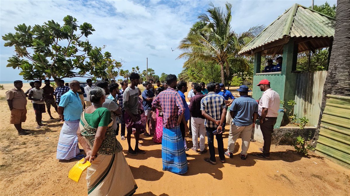 Today , Survey Dept. officials arrived in Silavaththai Village to measure 2 acres for a naval camp under the Land Acquisition Act.

Locals, who say they’ve lived there since 1981, protested against the acquisition, citing loss of documents in the 2004 tsunami.

The land has been