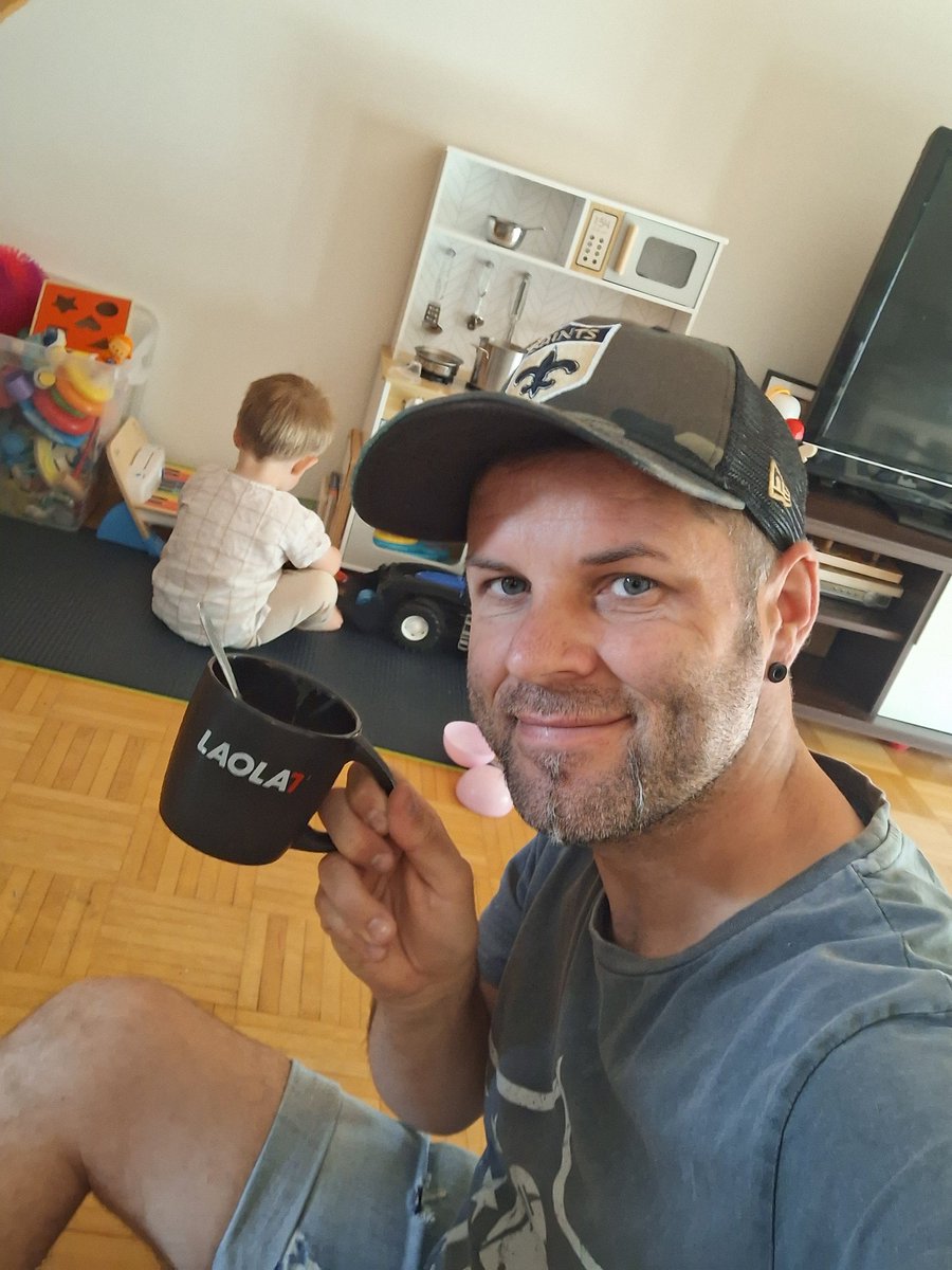 Kaffee☕️  mit <a href="/LAOLA1_at/">LAOLA1</a>  umso besser 

#LigaAns
#AdmiralBL 
#offseason 
#grazerak