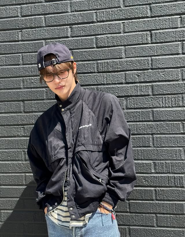 parkwonbinpics's tweet photo. CAMPUS NERDY BOYFRIEND WONBIN 🥹 https://t.co/5IeSsNcXDs