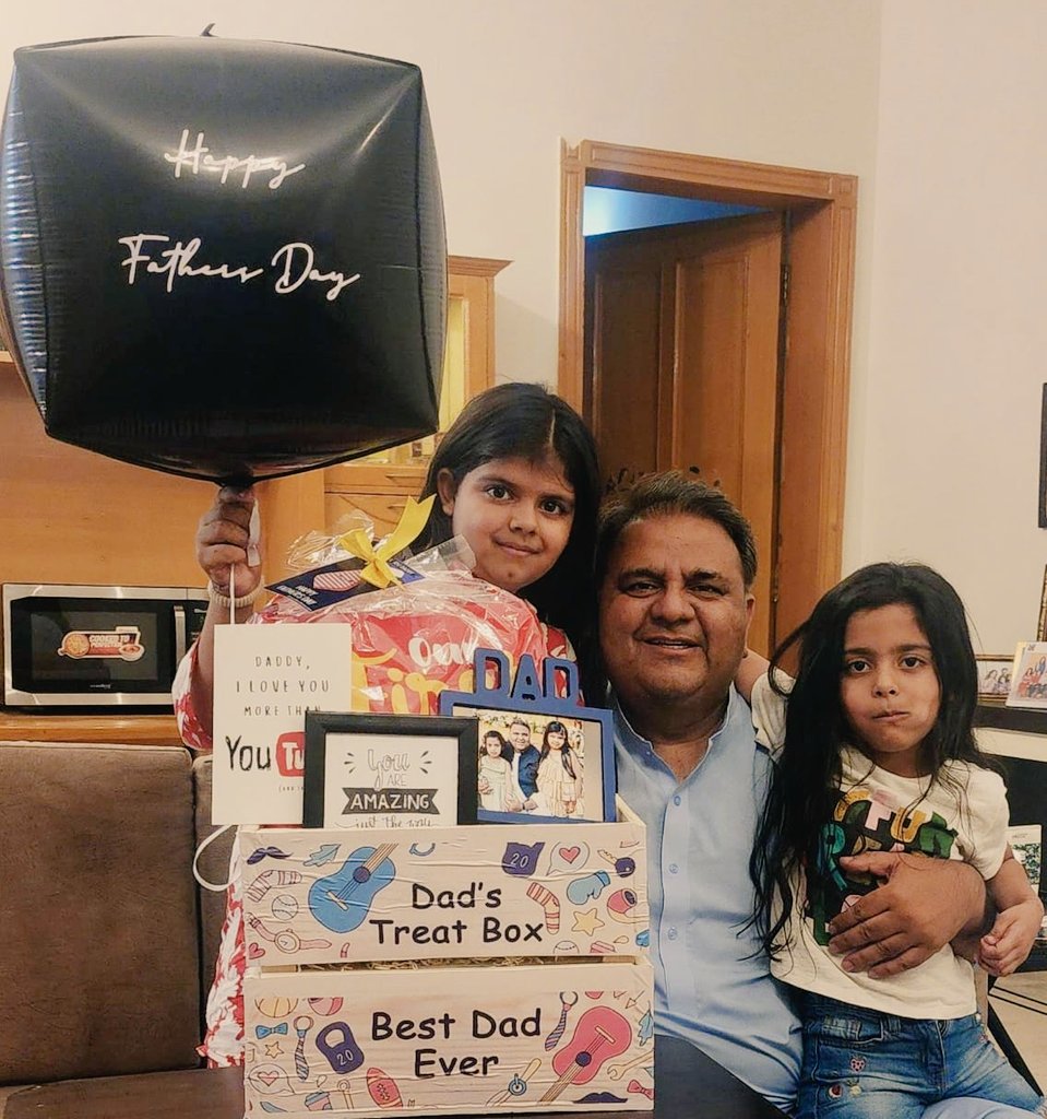 Fawad was facing bogus cases in Lahore/Faisalabad etc.
Despite the physical separation, they likely still feel the love and connection with the daughters.
❤️
#HappyFathersDay