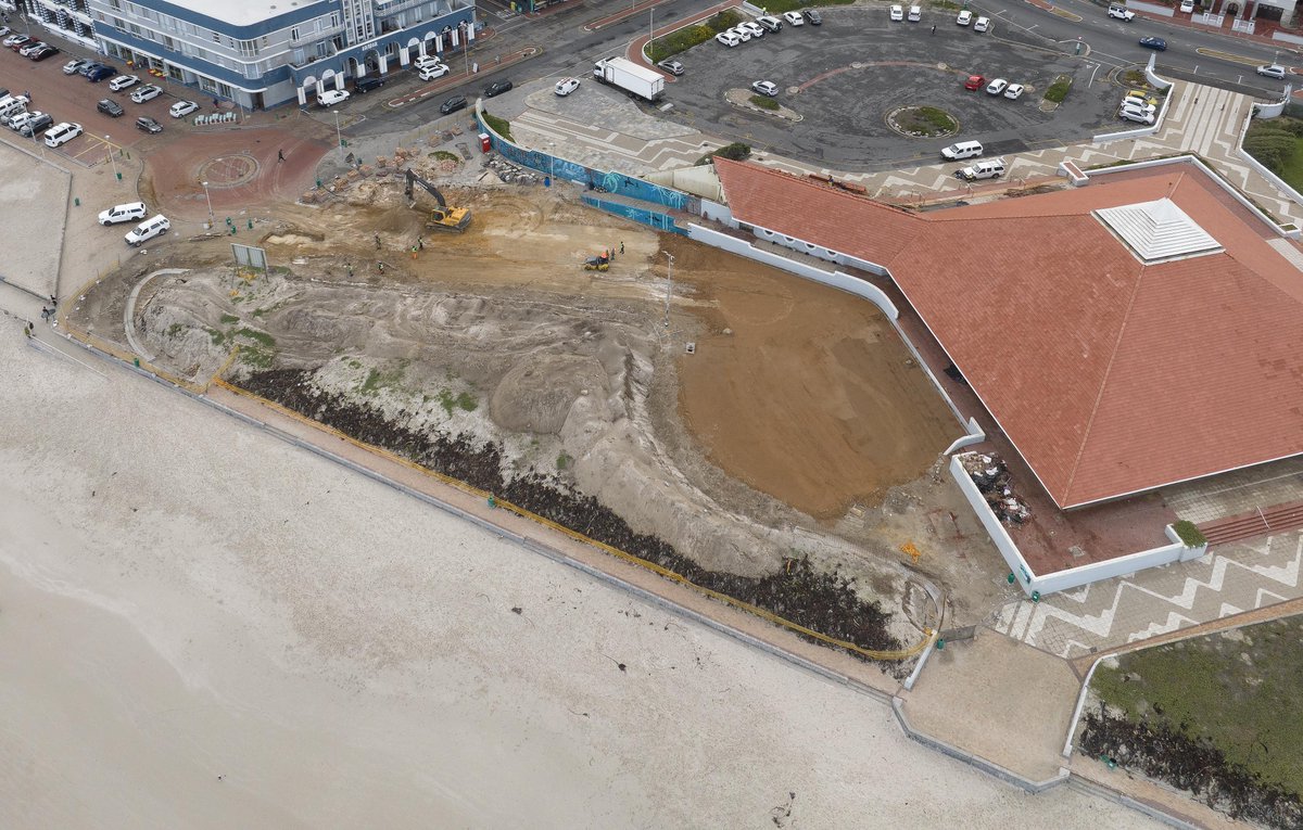 CityofCT's tweet photo. The refurbishment of the Muizenberg beachfront is progressing well. If all goes as planned the parking area on the beach side, in front of the Muizenberg Civic Centre will be open to the public by 1 August 2025
See: https://t.co/ZQQ8TJOrf6
#CTNews #SpatialPlanningandEnvironment https://t.co/pxJebTD0CO