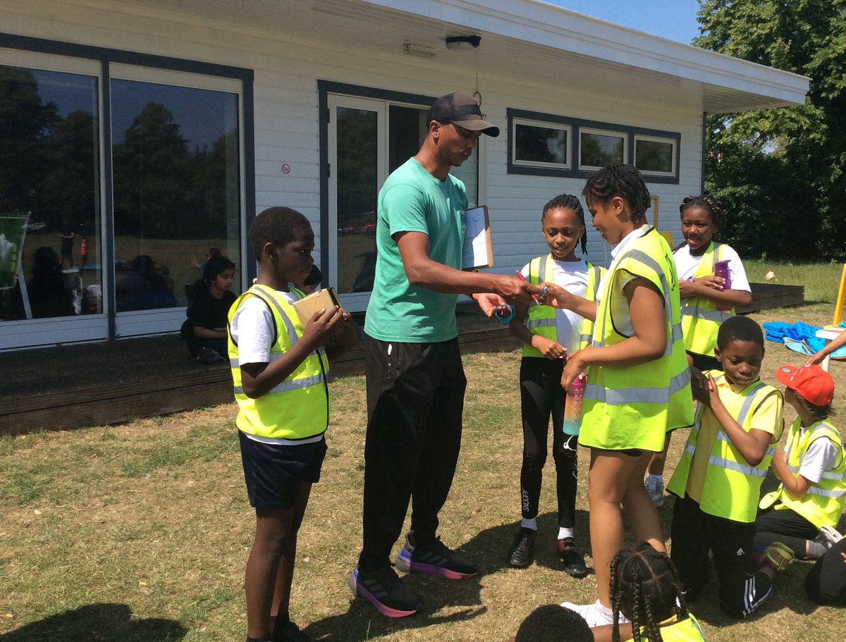 🏏⚾️Yesterday, our Year 4 Class had a fantastic time taking part in a cricket tournament with <a href="/platformLDN1/">Platform Cricket</a>. The sun was shining, spirits were high, and one of our teams even made it to the quarter-finals! Well done everyone! 👏👏

#Cricket #sports #school #team #year4