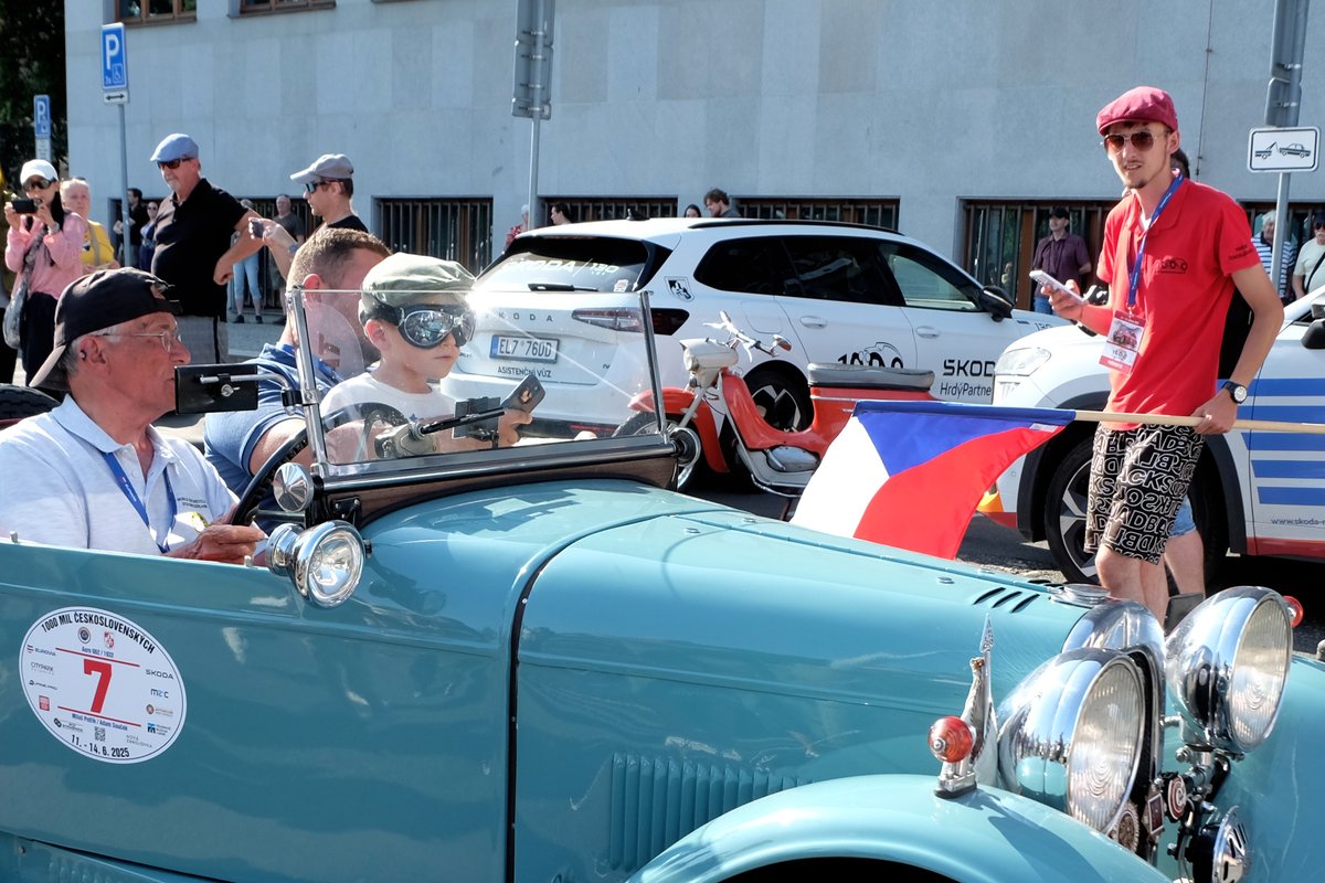 NoSpeedLimit_it's tweet photo. 1932 #Aero662 1000 mil Československých (1000 miles of #Czechoslovakia) 🇨🇿🇸🇰 2025 #1000milCS #Prague #czechia #Praga #interwarcars #classiccars #vintagecars #FirstRepublic #millemiglia #madeinczechoslovakia #timelessbeauty For more: https://t.co/4Rbl2p5No3 https://t.co/q0jyOnUFUX