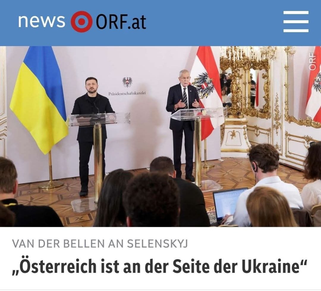 Jeanne Dark (@jeanne_xjustice) on Twitter photo Ich nicht, Herr
<a href="/vanderbellen/">Alexander Van der Bellen</a>!
Ich distanziere mich ausdrücklich von dieser Aussage.
Was fällt Ihnen ein?
<a href="/ORFBreakingNews/">ORF Breaking News</a>
<a href="/_CStocker/">Christian Stocker</a>
<a href="/BMeinl/">Beate Meinl-Reisinger</a>
<a href="/AndiBabler/">Andi Babler</a>
<a href="/KURIERat/">KURIER</a>
<a href="/krone_at/">Kronen Zeitung</a>
<a href="/GanzeWOCHE/">Die ganze WOCHE</a> Ich nicht, Herr
<a href="/vanderbellen/">Alexander Van der Bellen</a>!
Ich distanziere mich ausdrücklich von dieser Aussage.
Was fällt Ihnen ein?
<a href="/ORFBreakingNews/">ORF Breaking News</a>
<a href="/_CStocker/">Christian Stocker</a>
<a href="/BMeinl/">Beate Meinl-Reisinger</a>
<a href="/AndiBabler/">Andi Babler</a>
<a href="/KURIERat/">KURIER</a>
<a href="/krone_at/">Kronen Zeitung</a>
<a href="/GanzeWOCHE/">Die ganze WOCHE</a>
