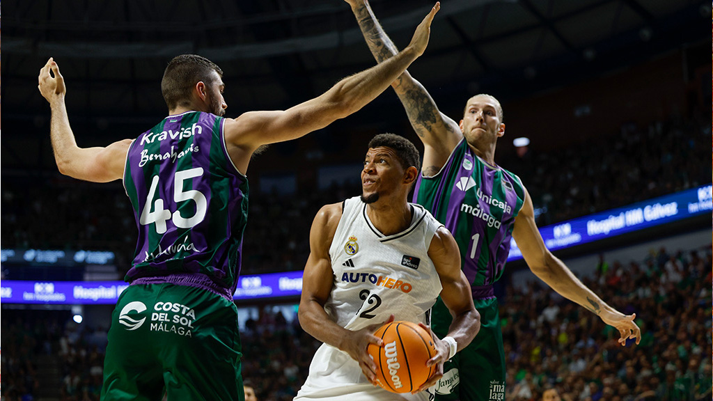 Unicaja afronta en el Martín Carpena el tercer partido de la eliminatoria frente al Real Madrid 

Los malagueños tienen la obligación de levantar un 2-1 en contra, con la afición como aliada

🌐 csur.red/SaeY50WazB2
