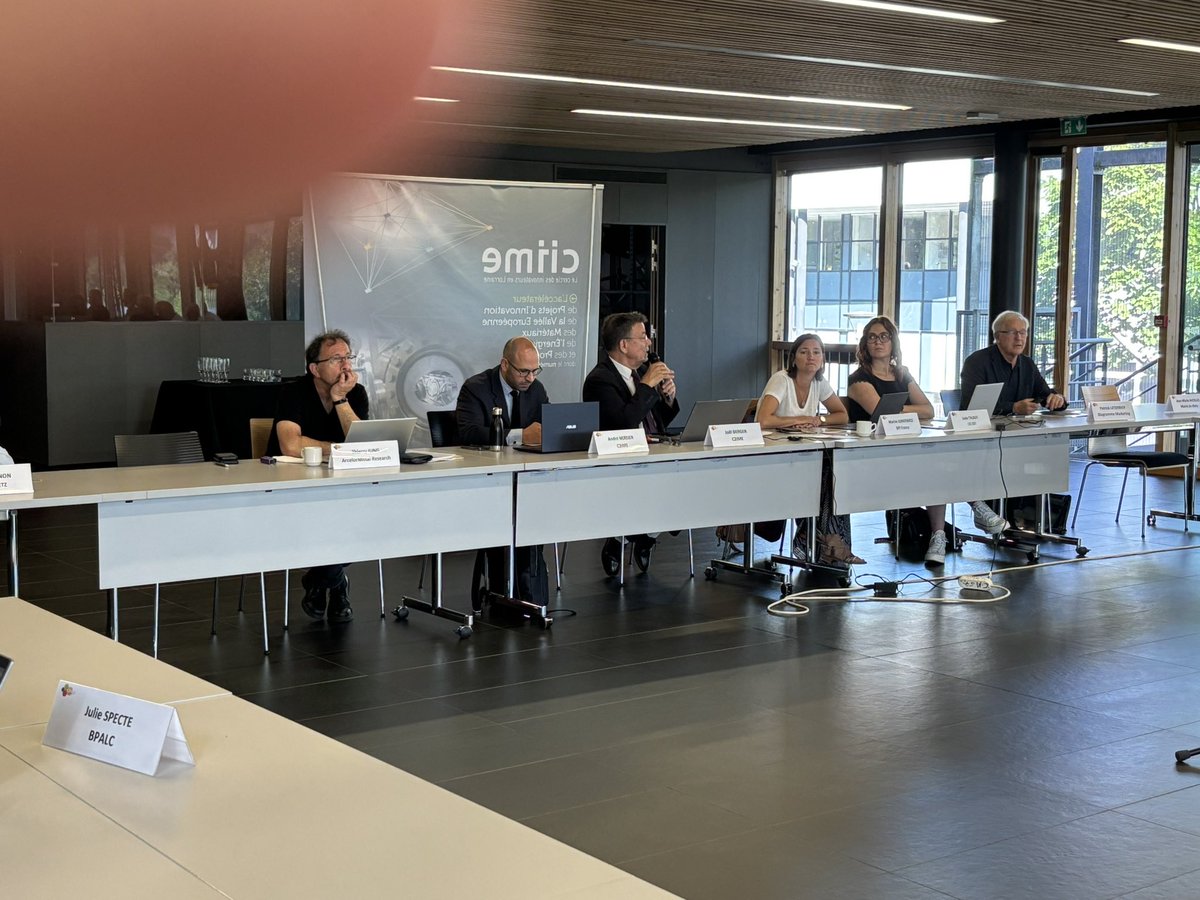 HGC2IME's tweet image. 🔴92e Comité d’Accélération @AccelC2IME #RECIES – EuroAccelerator @InterregGR @GrandeRegionOff @DebordValerie 👉🏼
Une méthode d’analyse rigoureuse qui intègre les enjeux de souveraineté industrielle, de transition écologique, de relocalisation stratégique et les défis IA
