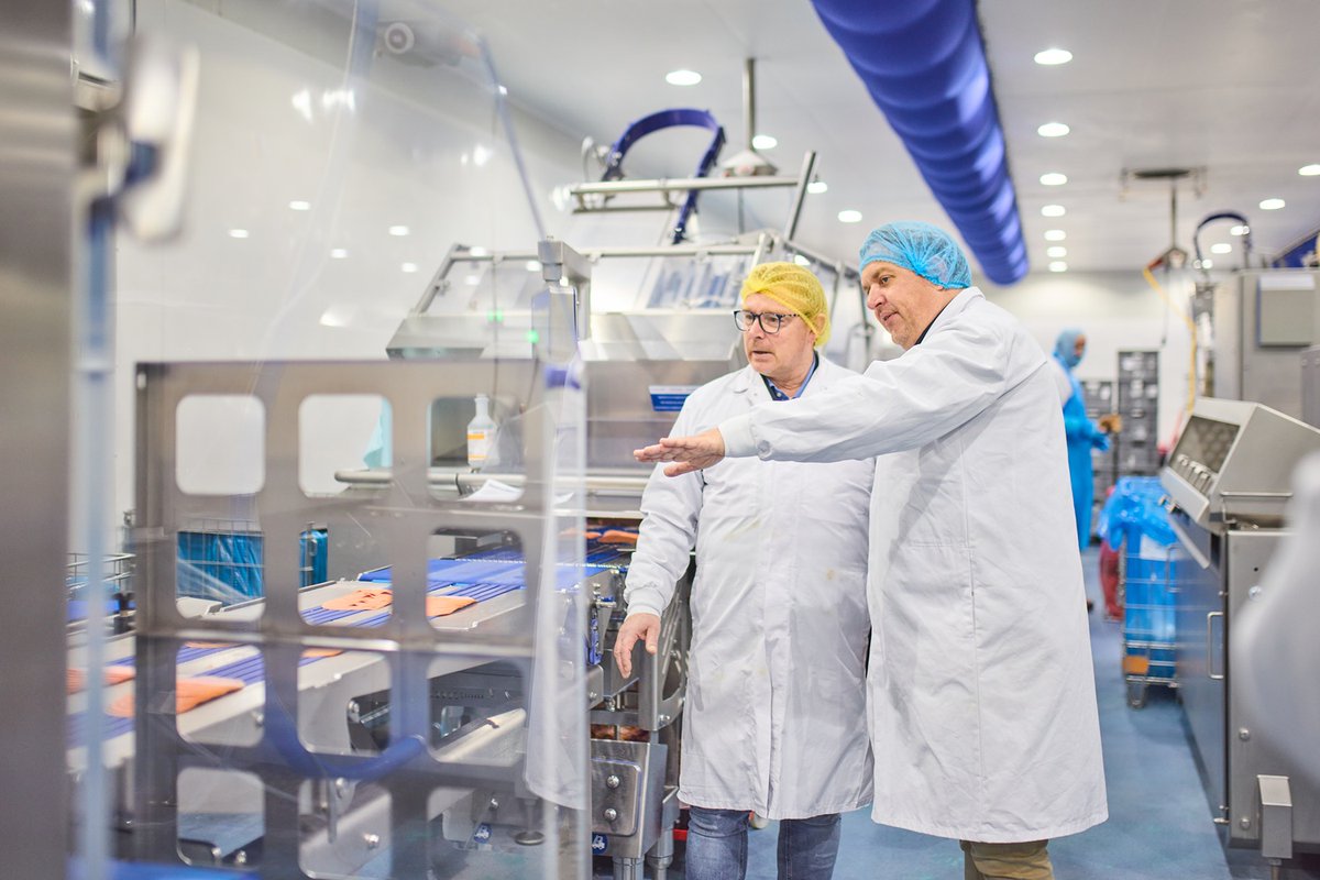 CASESTUDY | “Dankzij de machines van Weber zijn we in staat om veel verschillende producten te snijden zonder lange omsteltijden. Dat is een vereiste binnen onze productie”, stelt directeur-eigenaar Bart Aarnink van Aarnink Vleeswaren.

meat-co.nl/nl/nieuws/17-0…