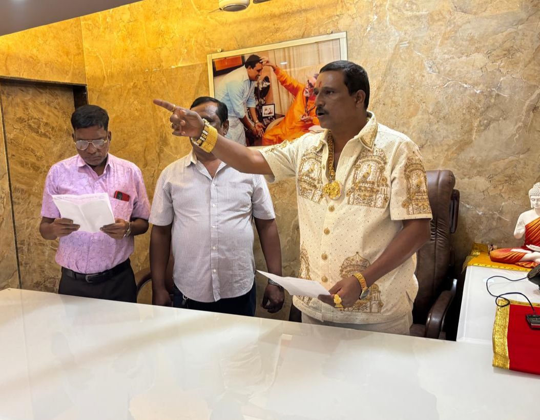 shankarvirkar1's tweet image. &quot;दिशा स्पष्ट आहे – लोकांच्या सेवेसाठी प्रत्येक क्षण समर्पित!&quot;

#VisionForPeople #CommittedToChange #DevelopmentFirst #LeadershipWithPurpose #ForThePeople #ShankarVirkar