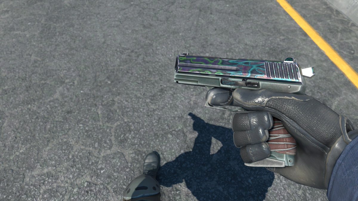 A more simple skin for <a href="/CounterStrike/">CS2</a> 's P2000
Has a pearlescent effect too
Should I create this one across other pistols? 
Check it out here:
steamcommunity.com/sharedfiles/fi…