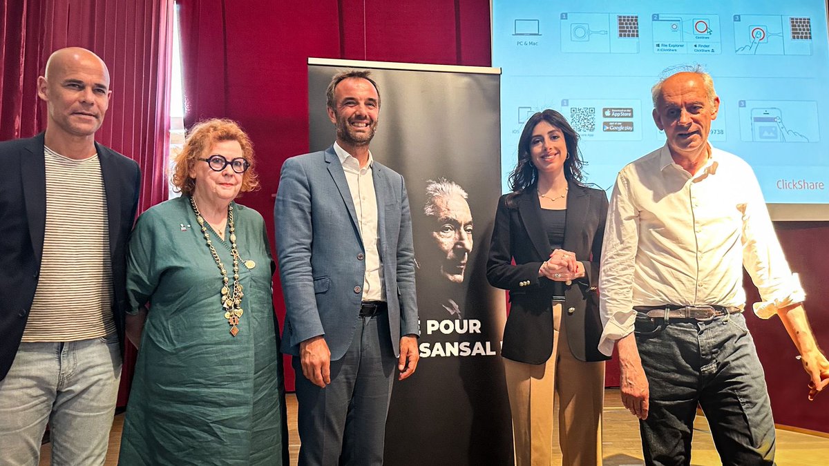 noelle lenoir (@noellelenoir) on Twitter photo Merci de tout cœur au maire de <a href="/montpellier_/">Ville de Montpellier</a> <a href="/MDelafosse/">Michaël Delafosse</a> pour son engagement pour soutenir la libération de #BoualemSansal! La mobilisation des #villes est lancée ! <a href="/CSoutienBS/">Comité de soutien international à Boualem Sansal</a> <a href="/AlexDevecchio/">Alexandre Devecchio</a> <a href="/ericrevel1/">Eric Revel</a> <a href="/quatremer/">Jean Quatremer</a> <a href="/SarahSaldmann/">Sarah Saldmann</a> <a href="/Aminelkhatmi/">Amine El-Khatmi</a> <a href="/kevinbossuet/">Kevin Bossuet</a> Merci de tout cœur au maire de <a href="/montpellier_/">Ville de Montpellier</a> <a href="/MDelafosse/">Michaël Delafosse</a> pour son engagement pour soutenir la libération de #BoualemSansal! La mobilisation des #villes est lancée ! <a href="/CSoutienBS/">Comité de soutien international à Boualem Sansal</a> <a href="/AlexDevecchio/">Alexandre Devecchio</a> <a href="/ericrevel1/">Eric Revel</a> <a href="/quatremer/">Jean Quatremer</a> <a href="/SarahSaldmann/">Sarah Saldmann</a> <a href="/Aminelkhatmi/">Amine El-Khatmi</a> <a href="/kevinbossuet/">Kevin Bossuet</a>