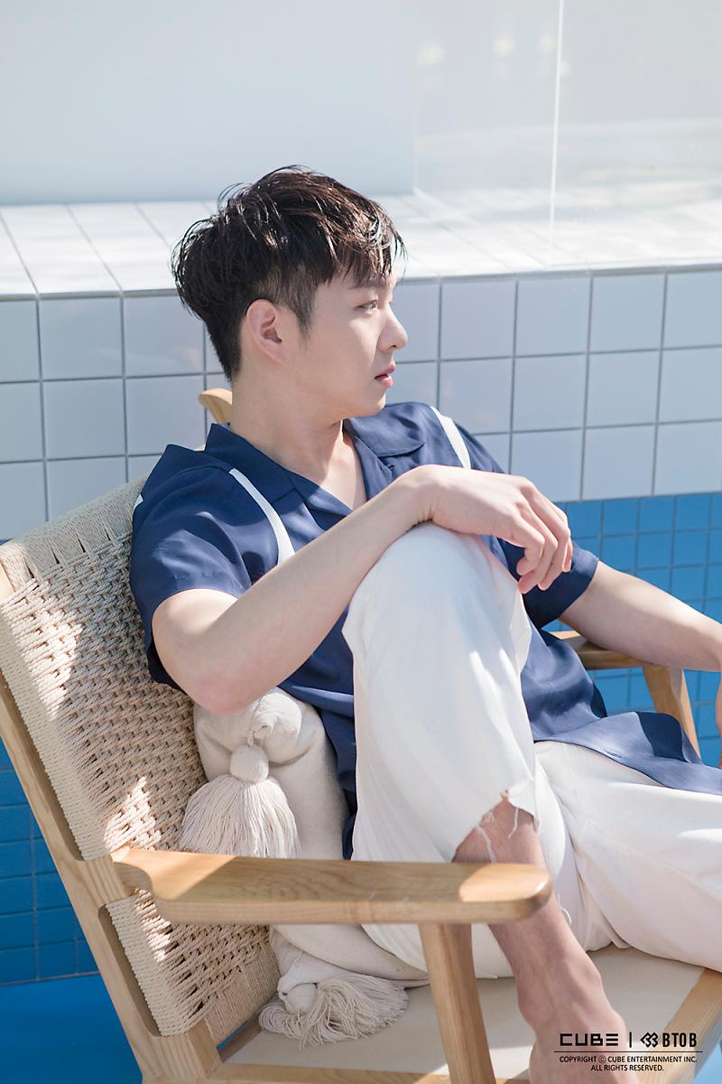 Subsubdh's tweet photo. 이창섭 오른쪽 얼굴 https://t.co/8Nm5NCXaoH