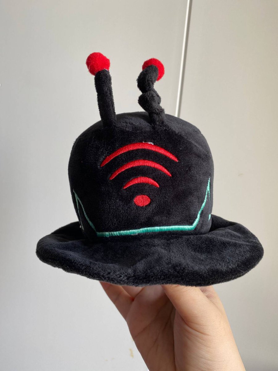 ...and they are so BIG🆘